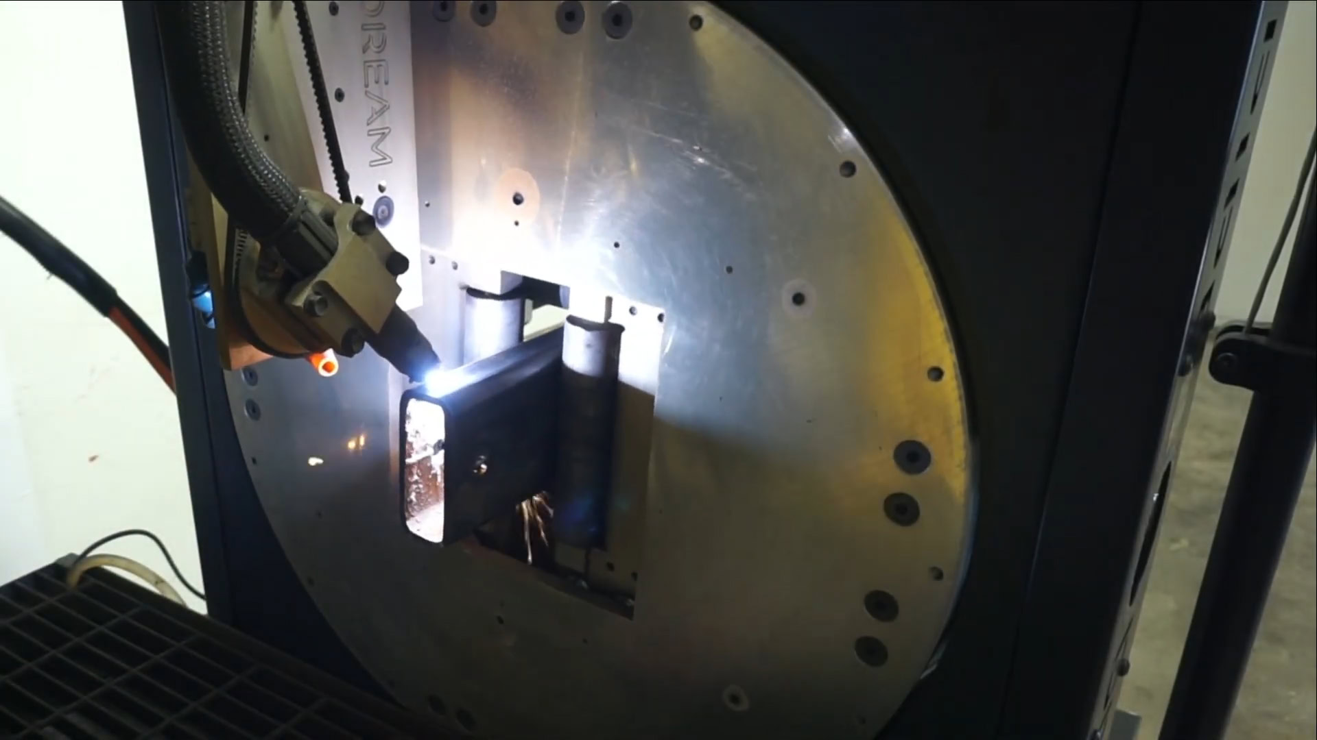 PD-10 CNC pipe cutting machine profiling and beveling steel tube on the shop floor.